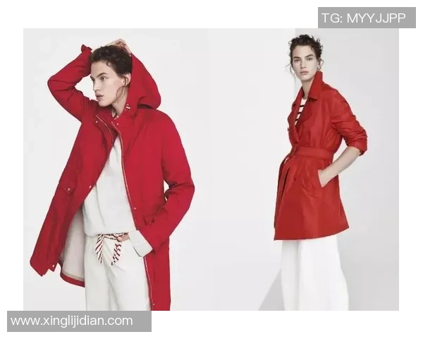 时尚运动风潮流足球球星印花女款T恤展现活力与个性魅力